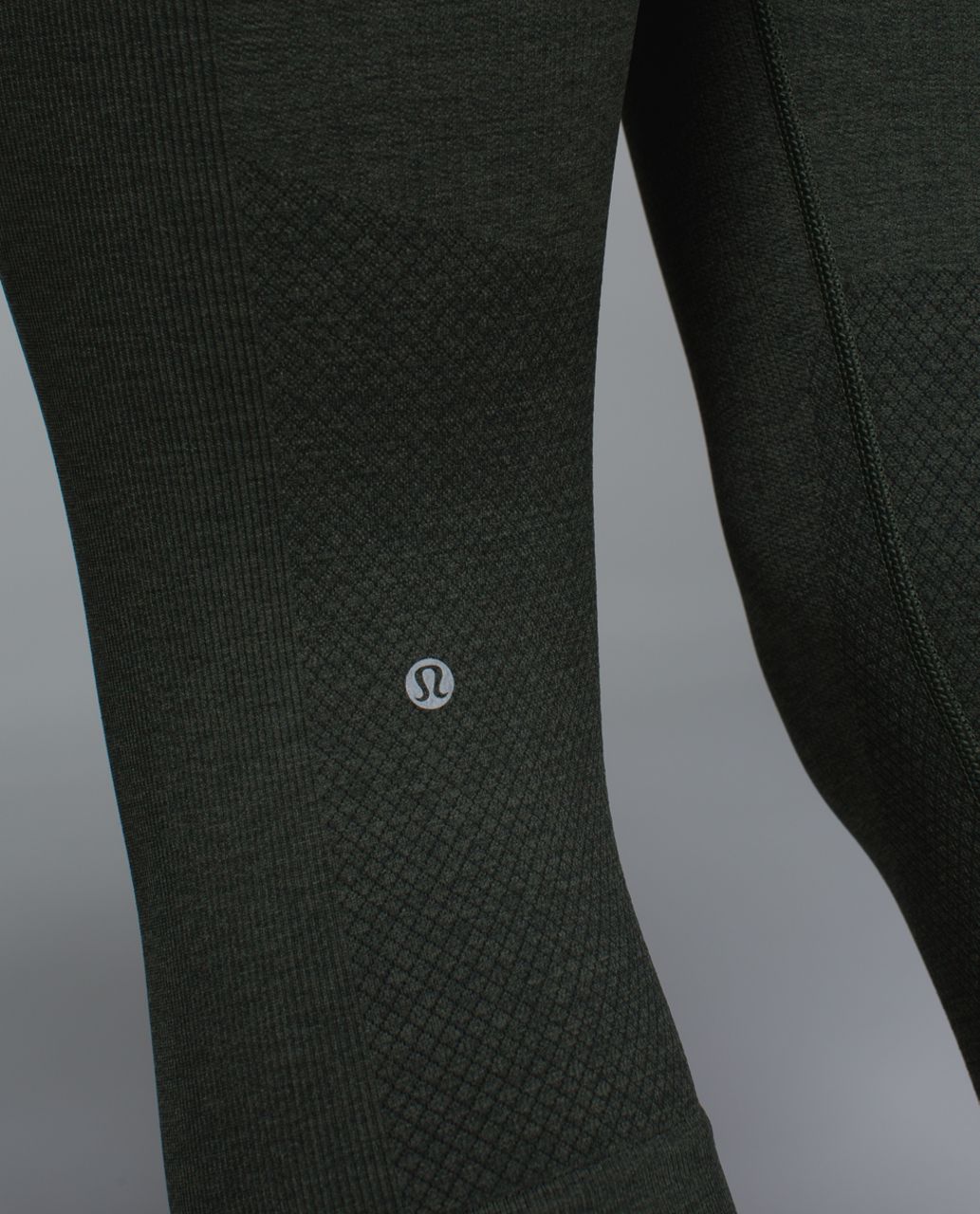 Lululemon Seamlessly Street Crop - Heathered Gator Green