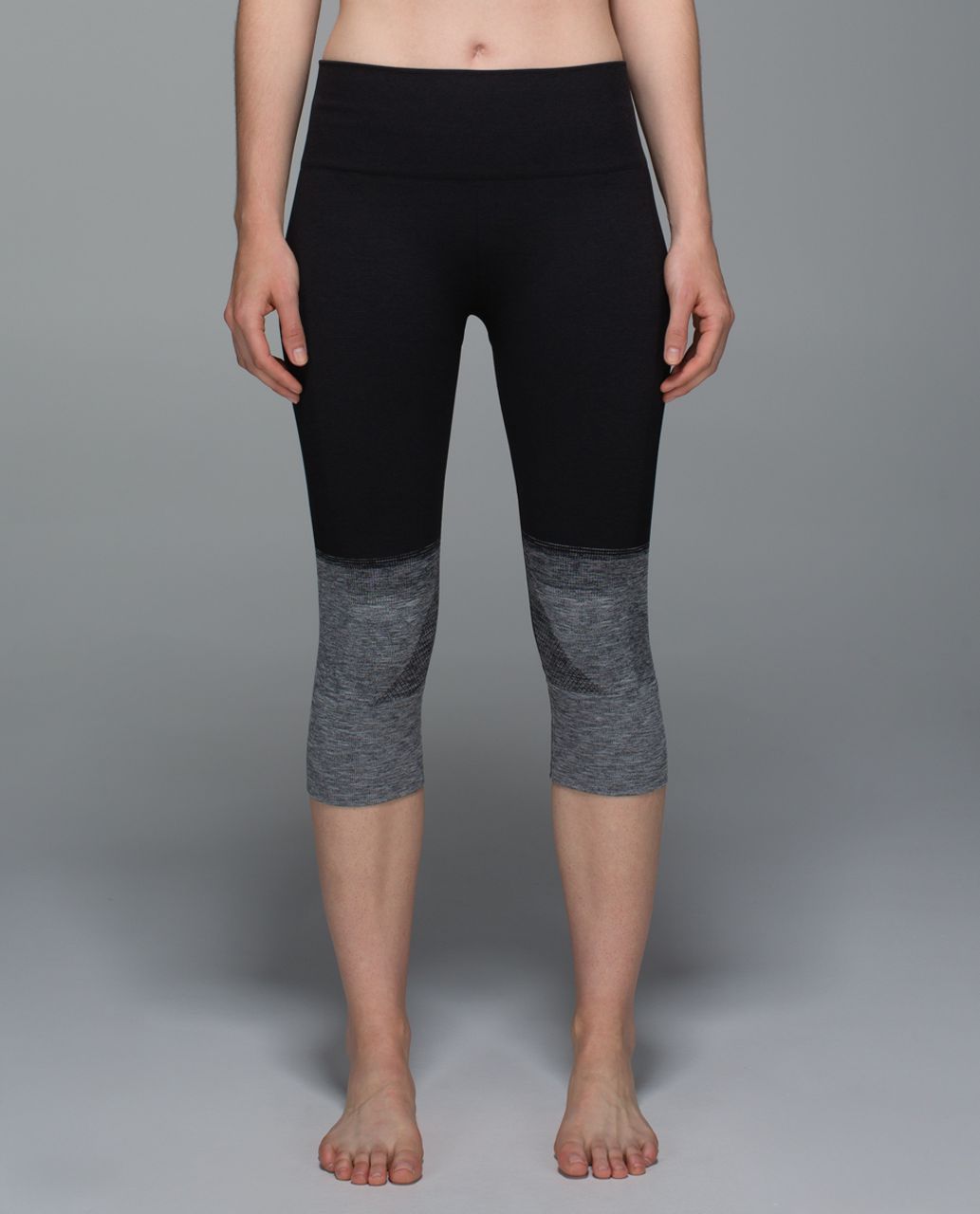 Lululemon Seamlessly Street Crop - Heathered Black