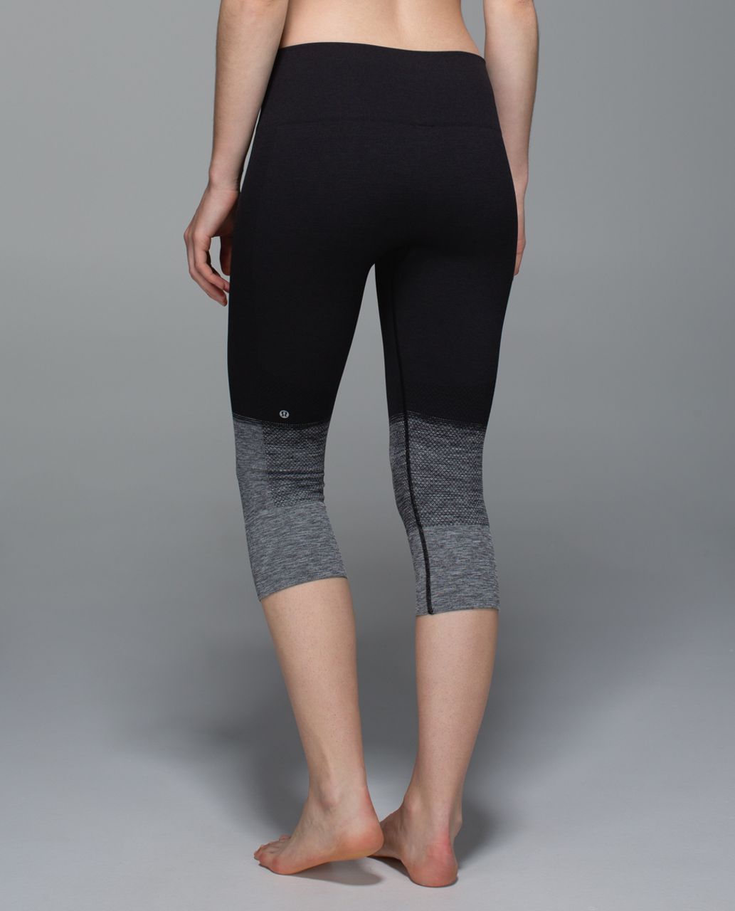 Lululemon Seamlessly Street Crop - Heathered Black