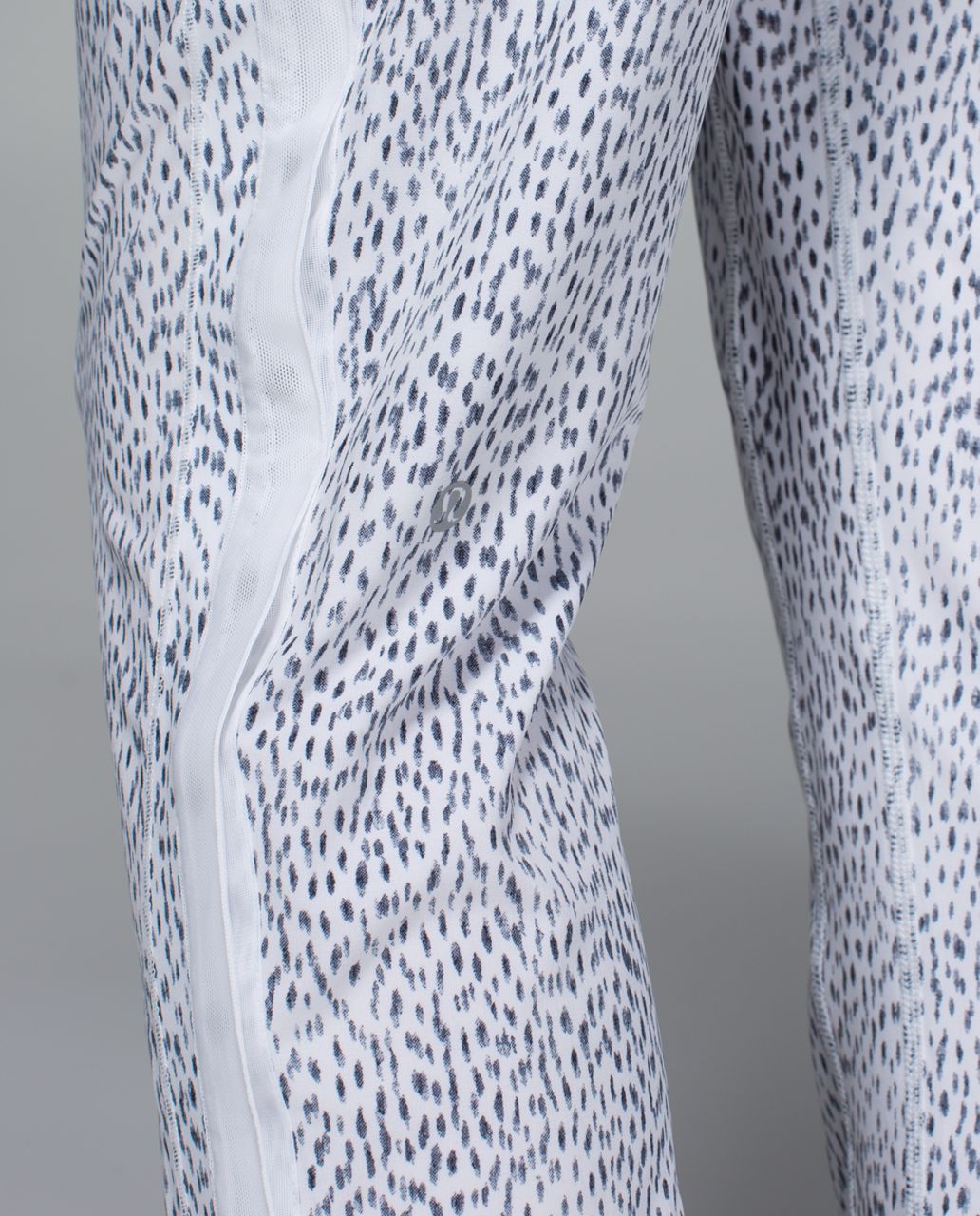 Lululemon Tearaway Pant - Dottie Dash White Black / White - lulu fanatics