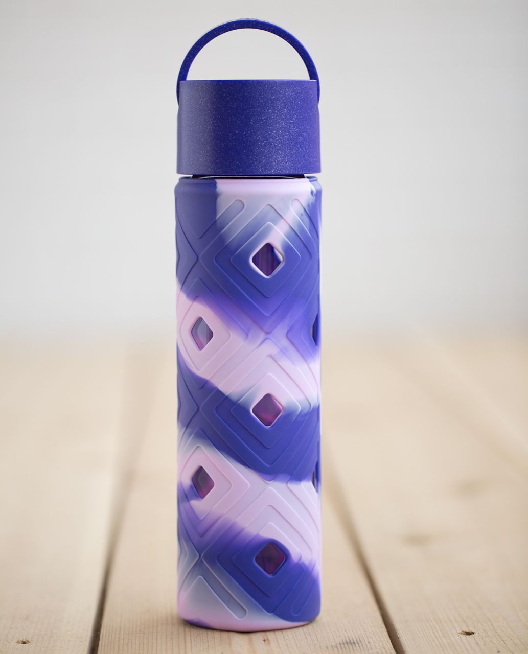 Lululemon Pure Balance Water Bottle - Power Purple (Solid) - lulu fanatics