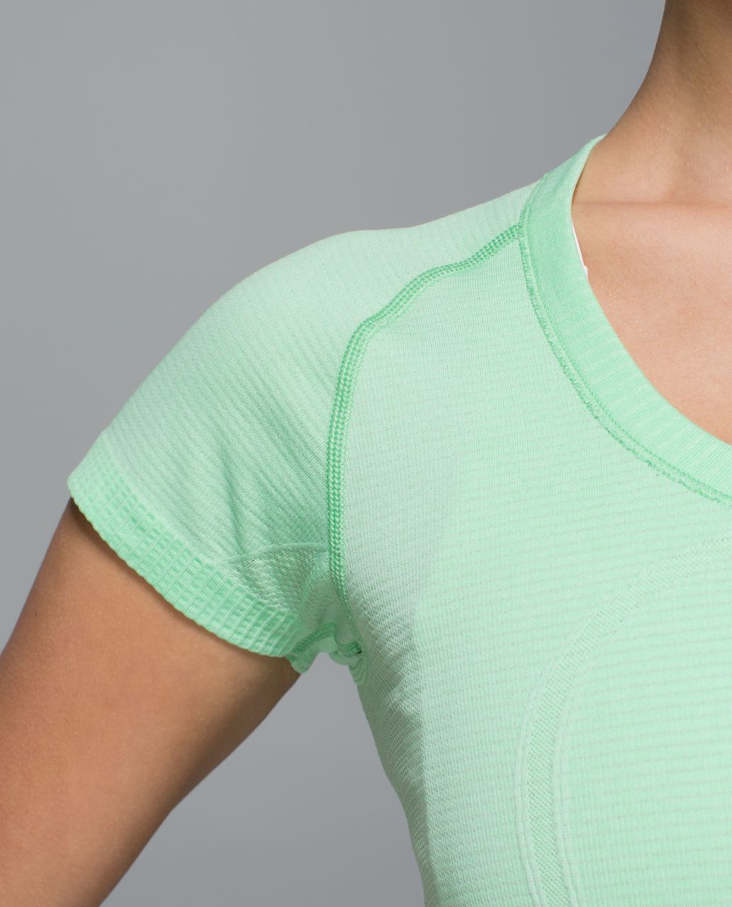 Lululemon Swiftly Tech Short Sleeve Scoop - Heathered Pistachio