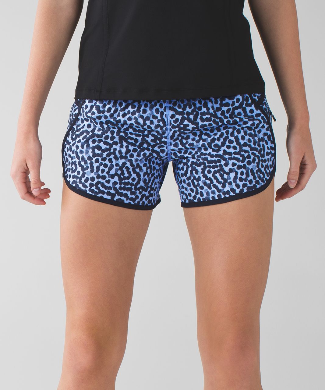 Lululemon Tracker Short III *4-way Stretch - Ace Spot Lullaby Black