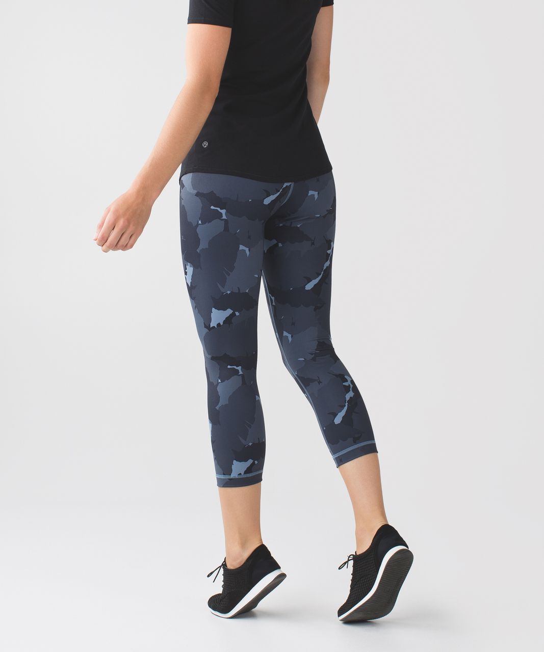 Lululemon Wunder Under Crop III (Reversible) - Hero Blue / Pipe Dream Blue  - lulu fanatics