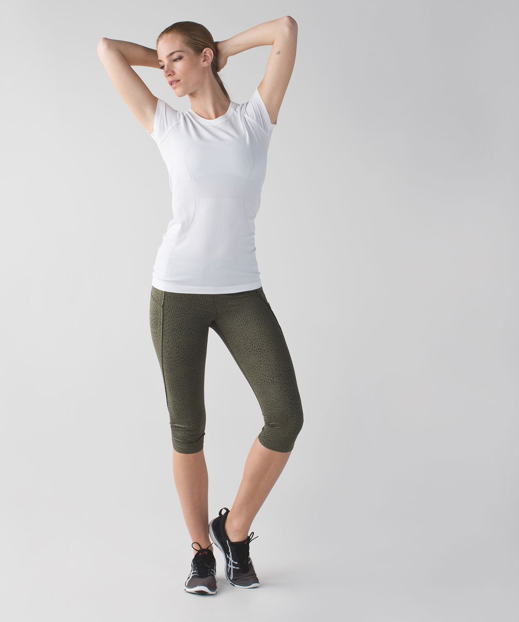 Lululemon Run:  Top Speed Crop *Full-On Luxtreme - Dottie Dash Fatigue Green Black / Black