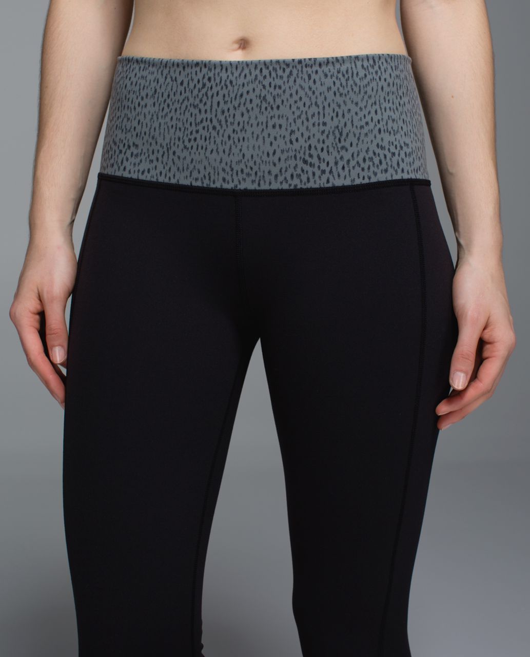 Lululemon Skinny Groove Pant II *Full-On Luon (Roll Down) - Black / Dottie Dash Slate Black