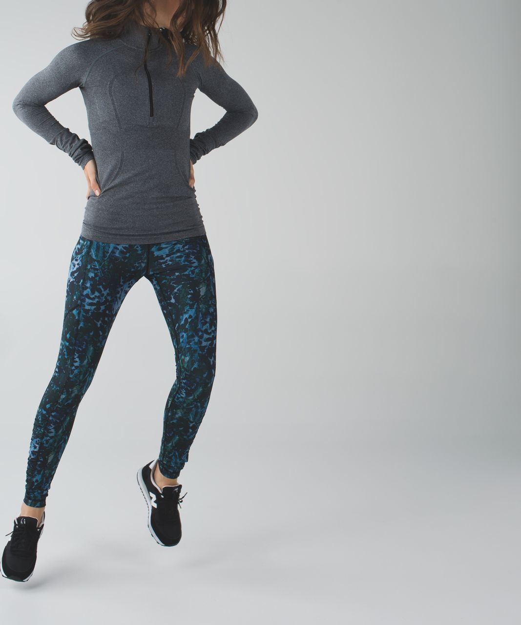 Lululemon Speed Tight III *All Full-On Luxtreme - Floral Backdrop Blue Denim Multi