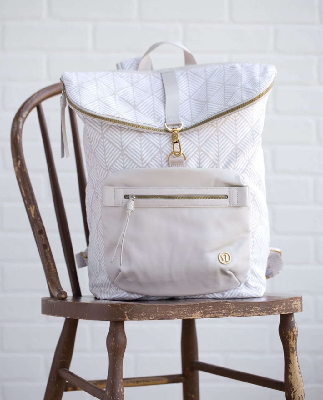 Lululemon Kickin' It Backpack *Cotton - Diamond Palm White Dune / Dune