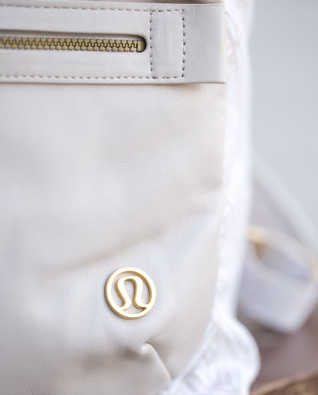 Lululemon Kickin' It Backpack *Cotton - Diamond Palm White Dune / Dune