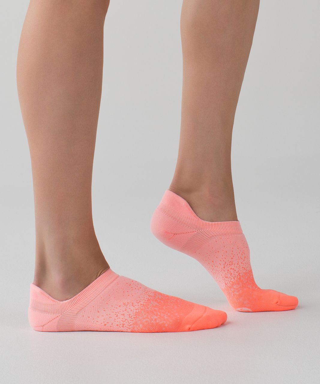 Lululemon Women's Ultimate No Show Run Sock - Dipped Gradient Very Light Flare Blush Quartz