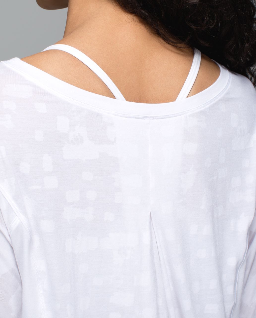 Lululemon Yoga Flow Long Sleeve Tee - Ghost Weave Burnout White / Mini Ghost Weave Burnout White