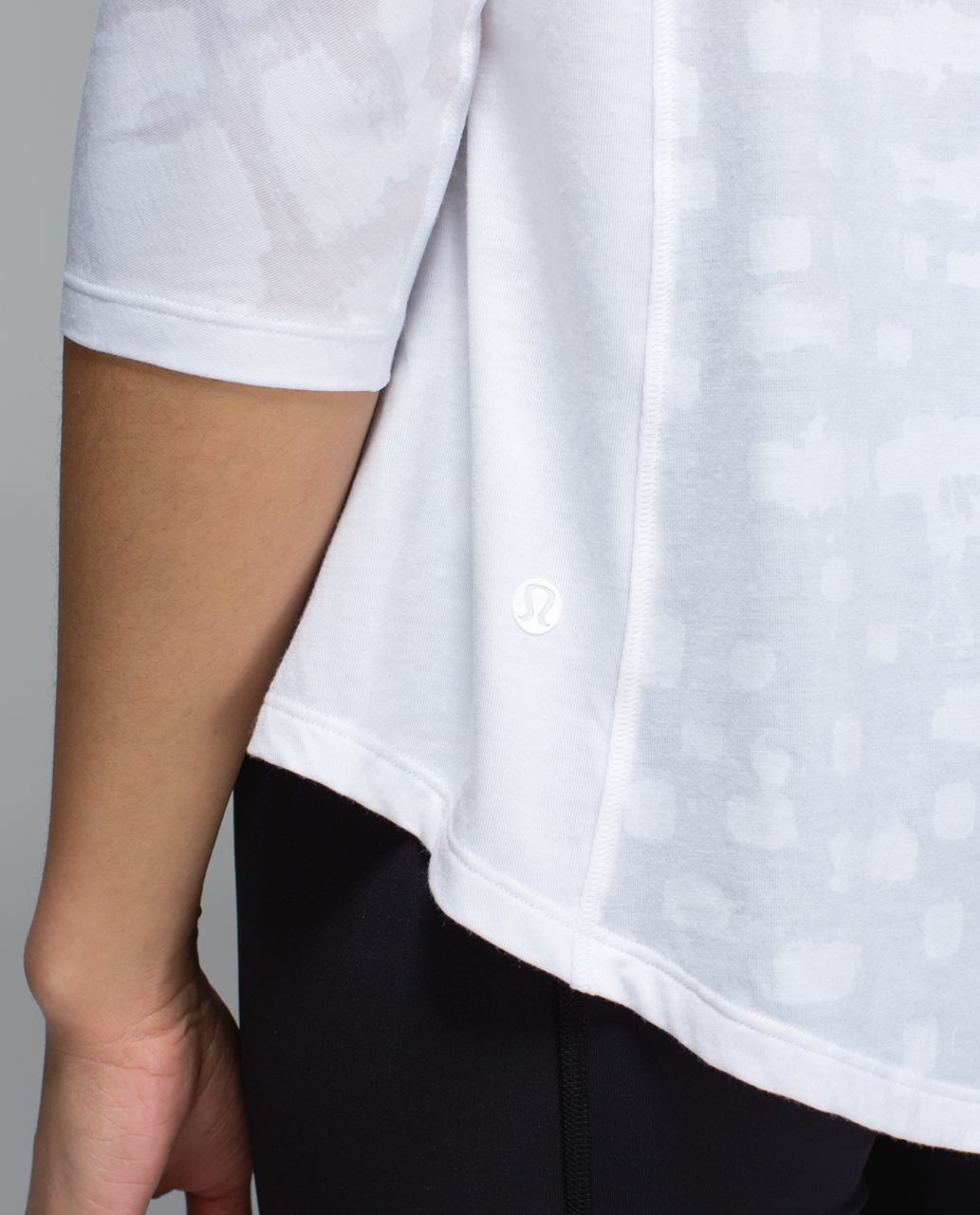 Lululemon Yoga Flow Long Sleeve Tee - Ghost Weave Burnout White / Mini Ghost Weave Burnout White