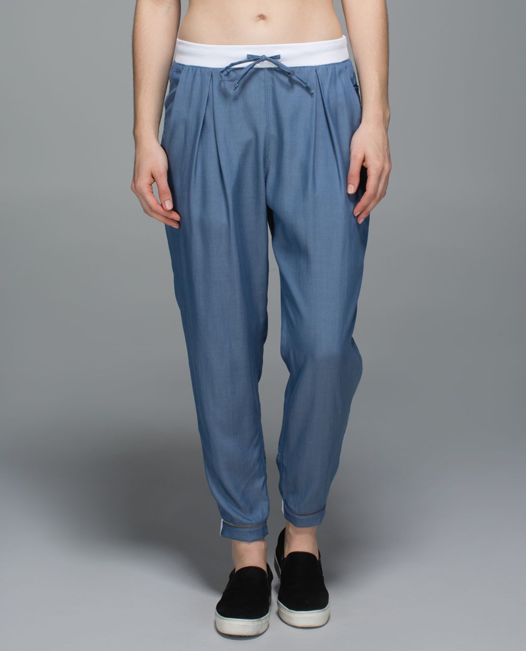 Lululemon City Jogger - Blue Denim / White