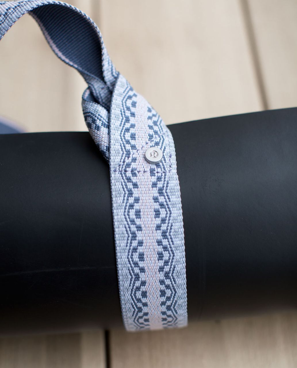 Lululemon Loop It Up Mat Strap - Silver - lulu fanatics