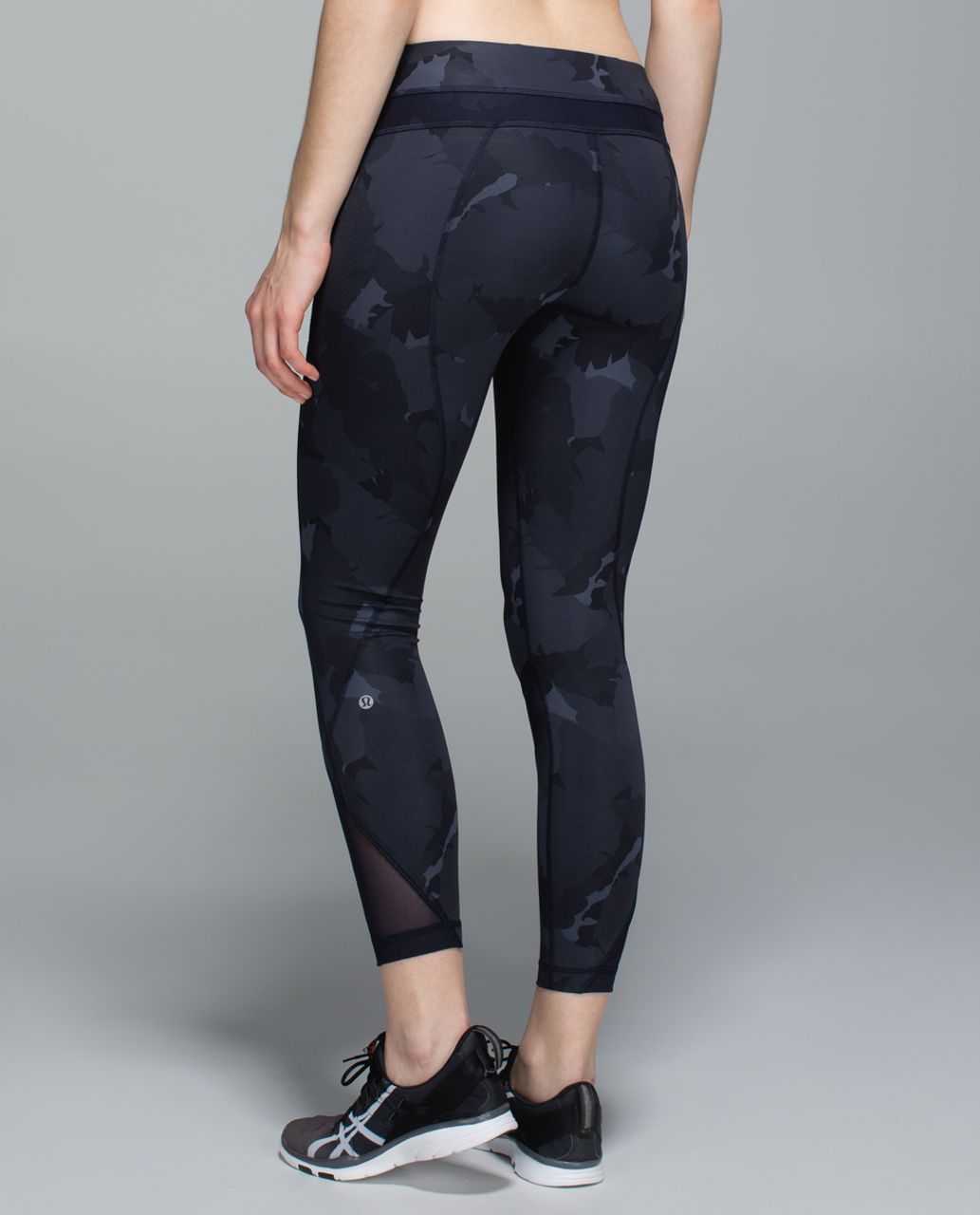 Lululemon Inspire tight II Mesh Black Size 6 - $41 - From Baylee