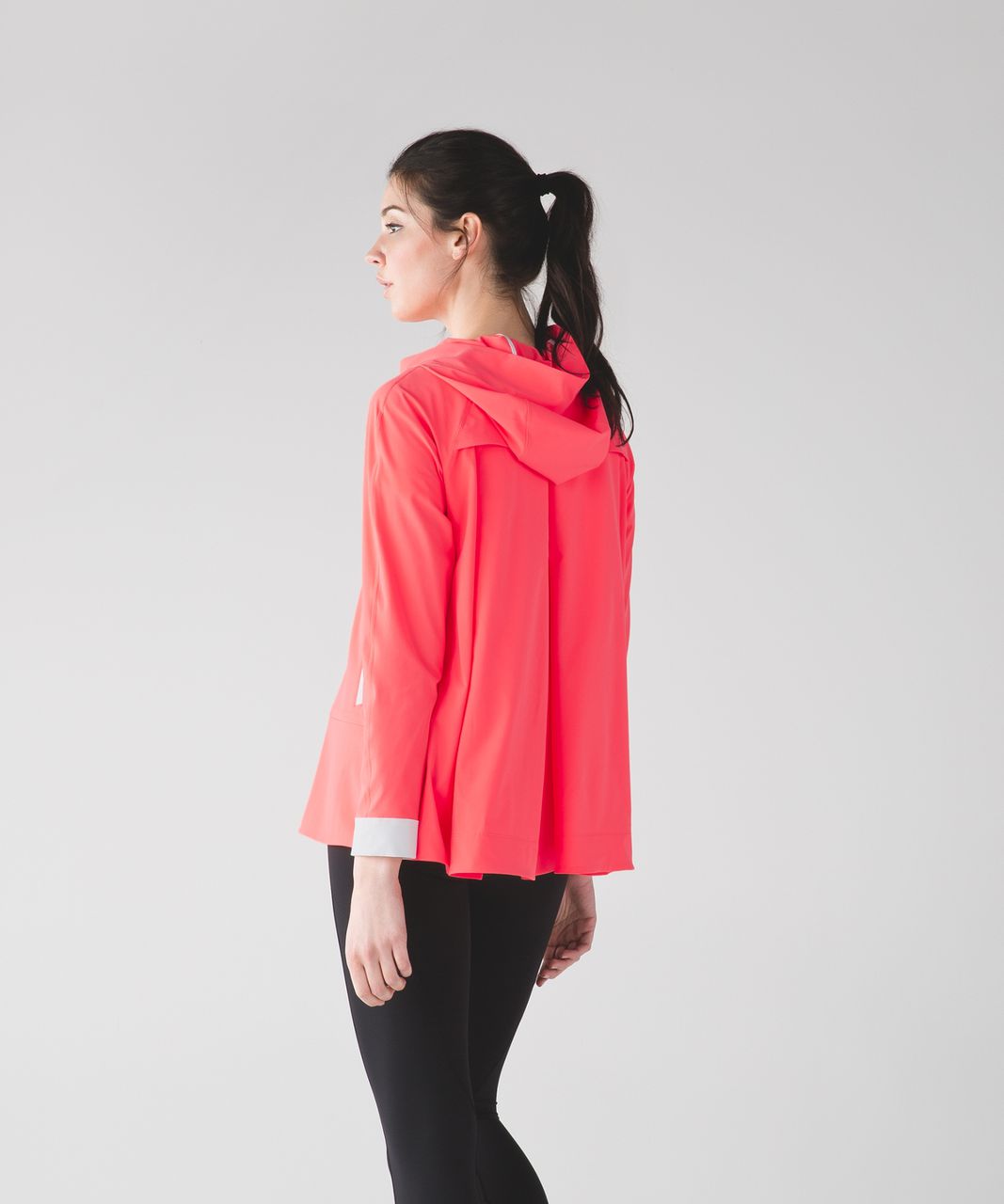 Lululemon Sun Showers Jacket 