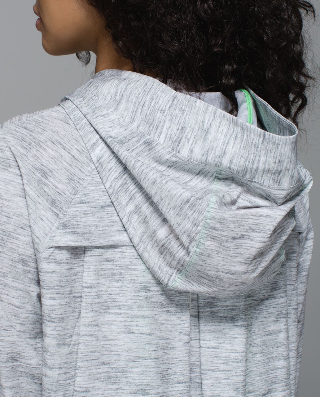 Lululemon Sun Showers Jacket - Mini Oki Heathered Print Silver Spoon Slate / White