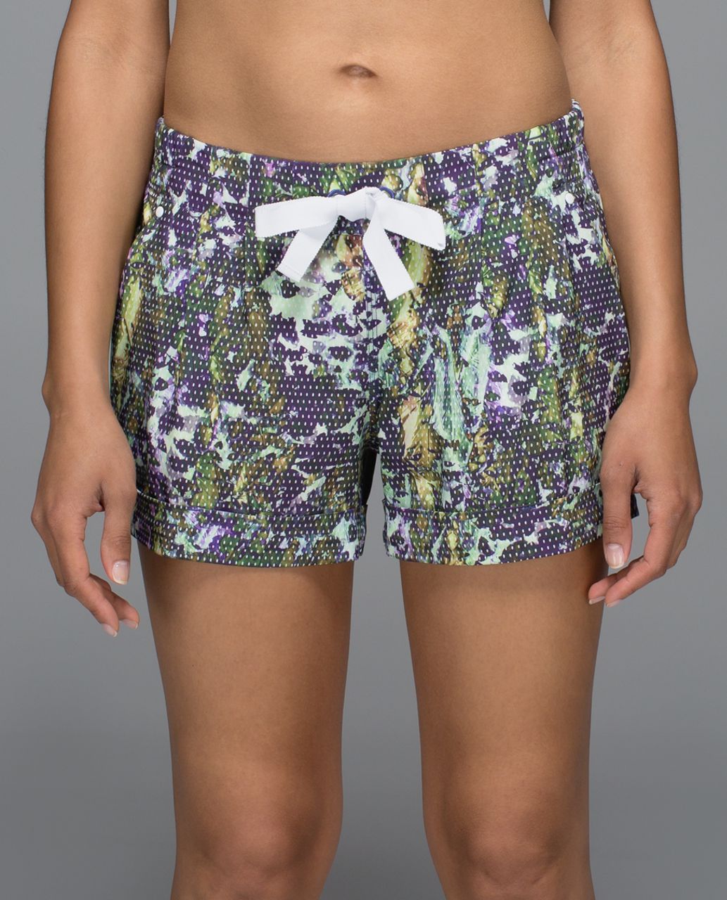 Lululemon Spring Break Away Short - Floral Sport White Multi