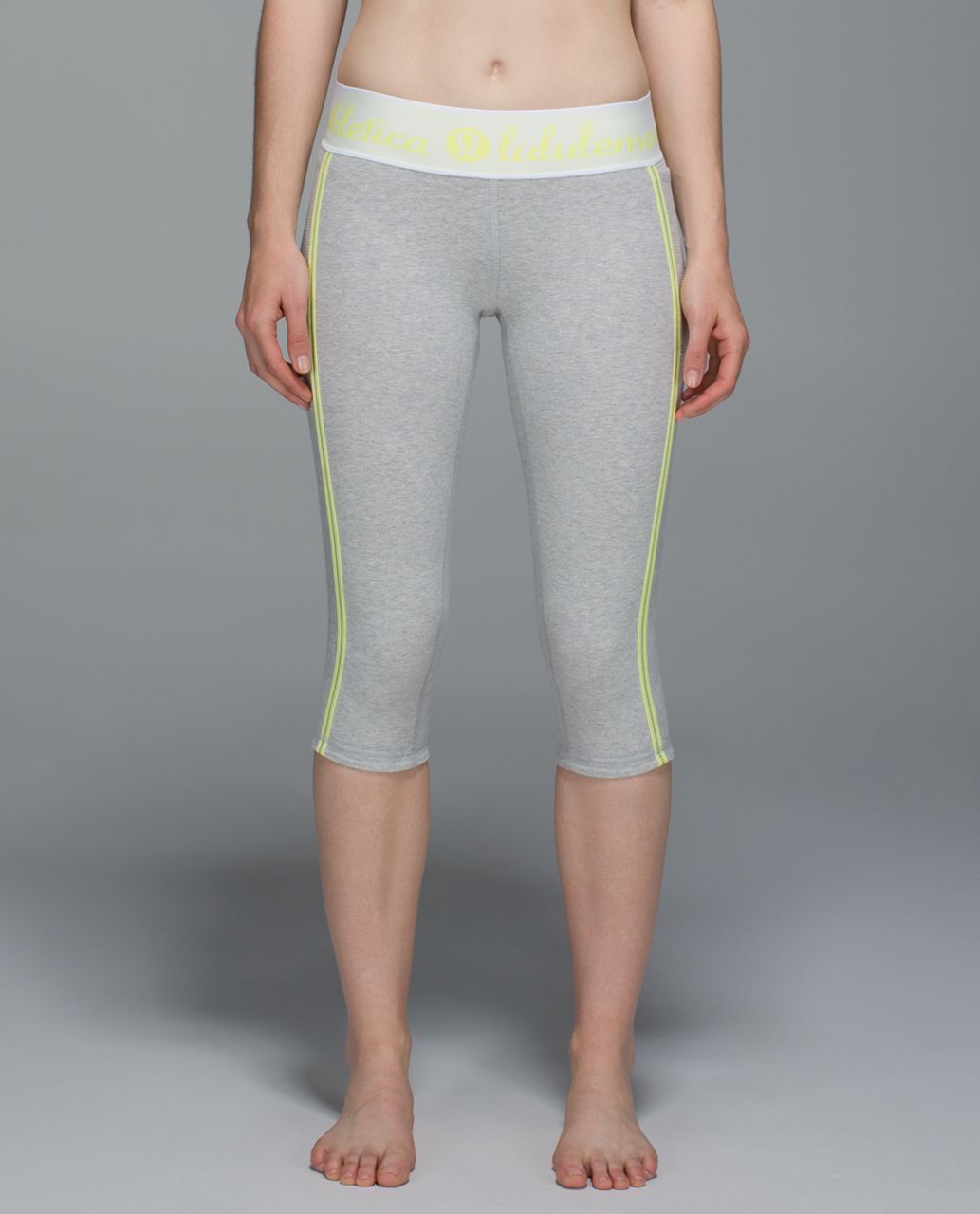 Lululemon Inner Essence Crop - Heathered Light Grey / Clarity