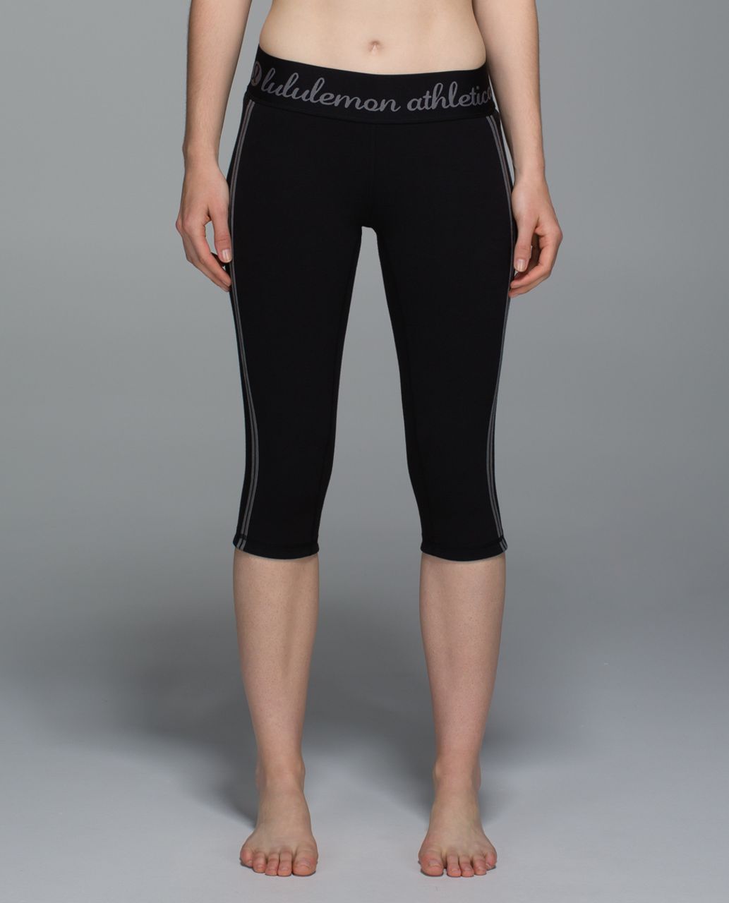 Lululemon Inner Essence Crop - Black /  Slate