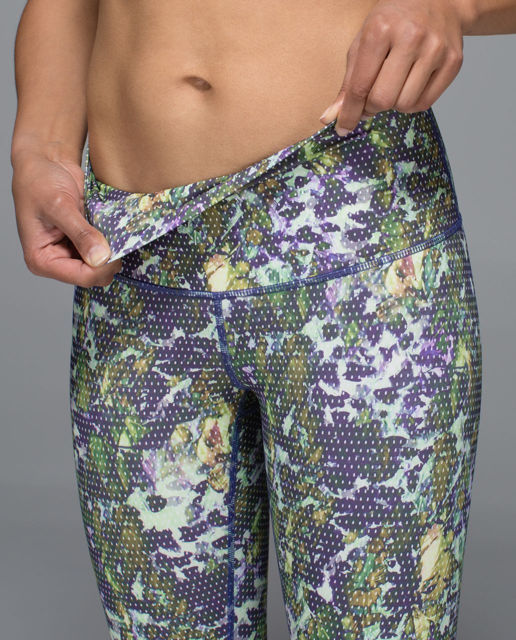 Lululemon Wunder Under Crop II *Full-On Luxtreme (Roll Down) - Floral Sport White Multi