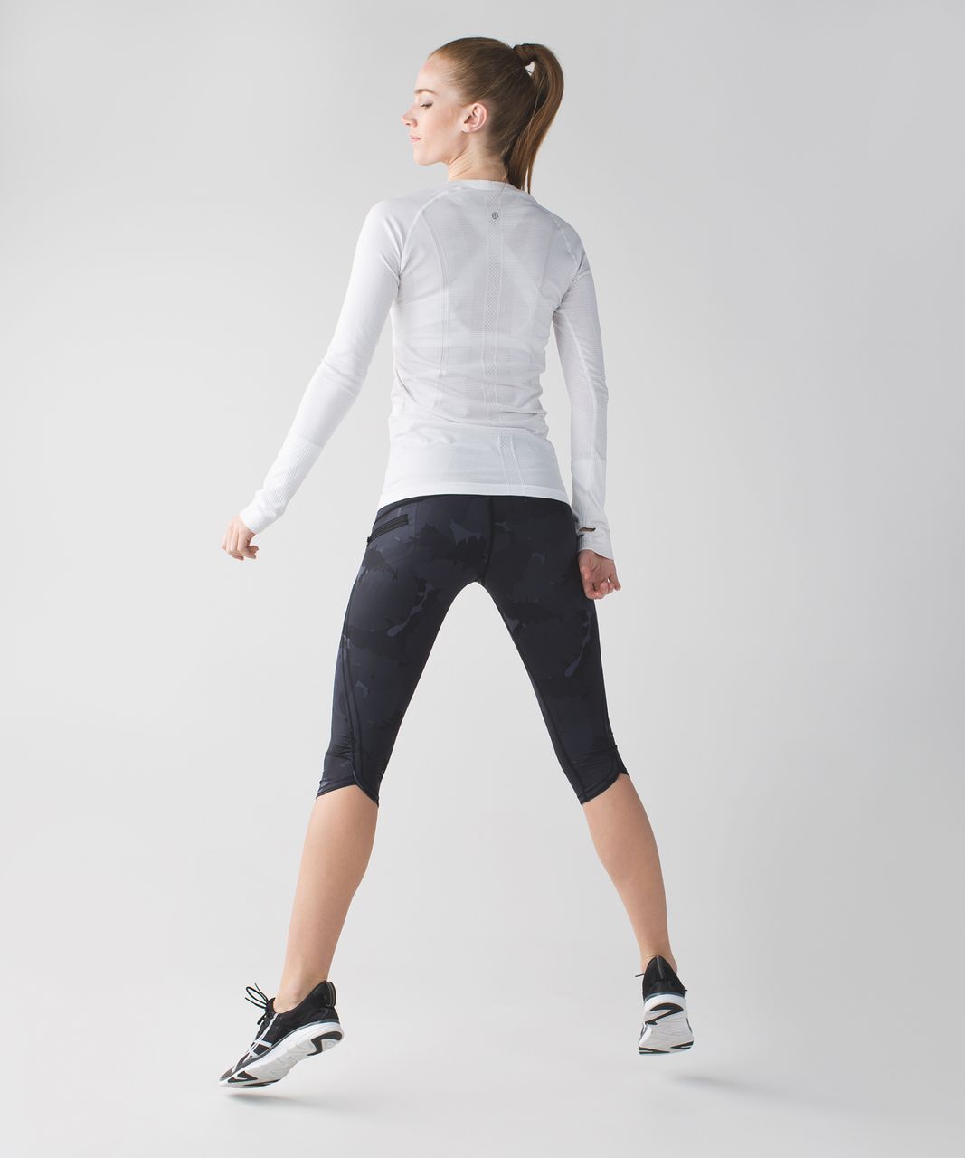 Lululemon Run:  Top Speed Crop *Full-On Luxtreme - Palm Party Naval Blue Black / Black