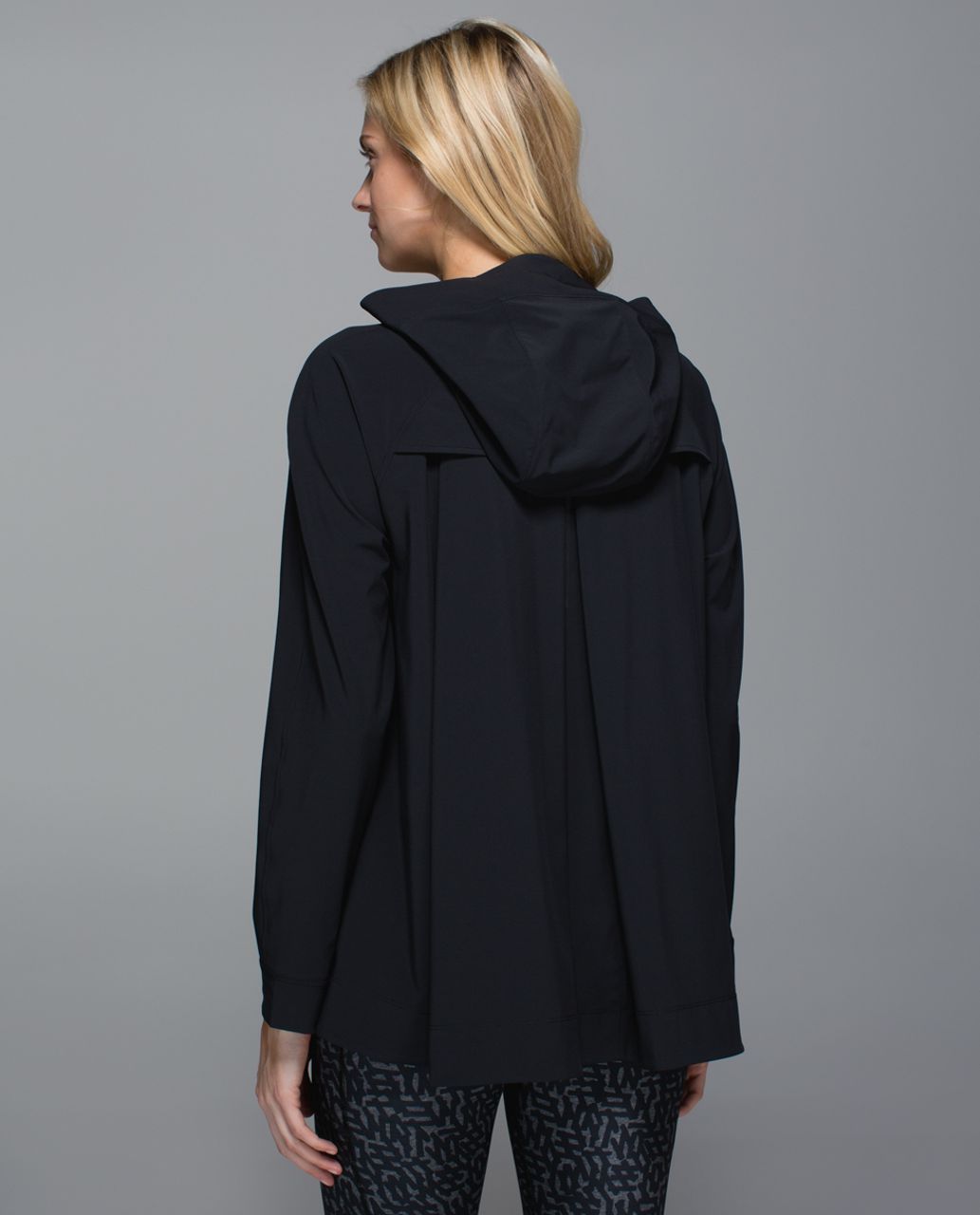 lululemon jacket with pleated back