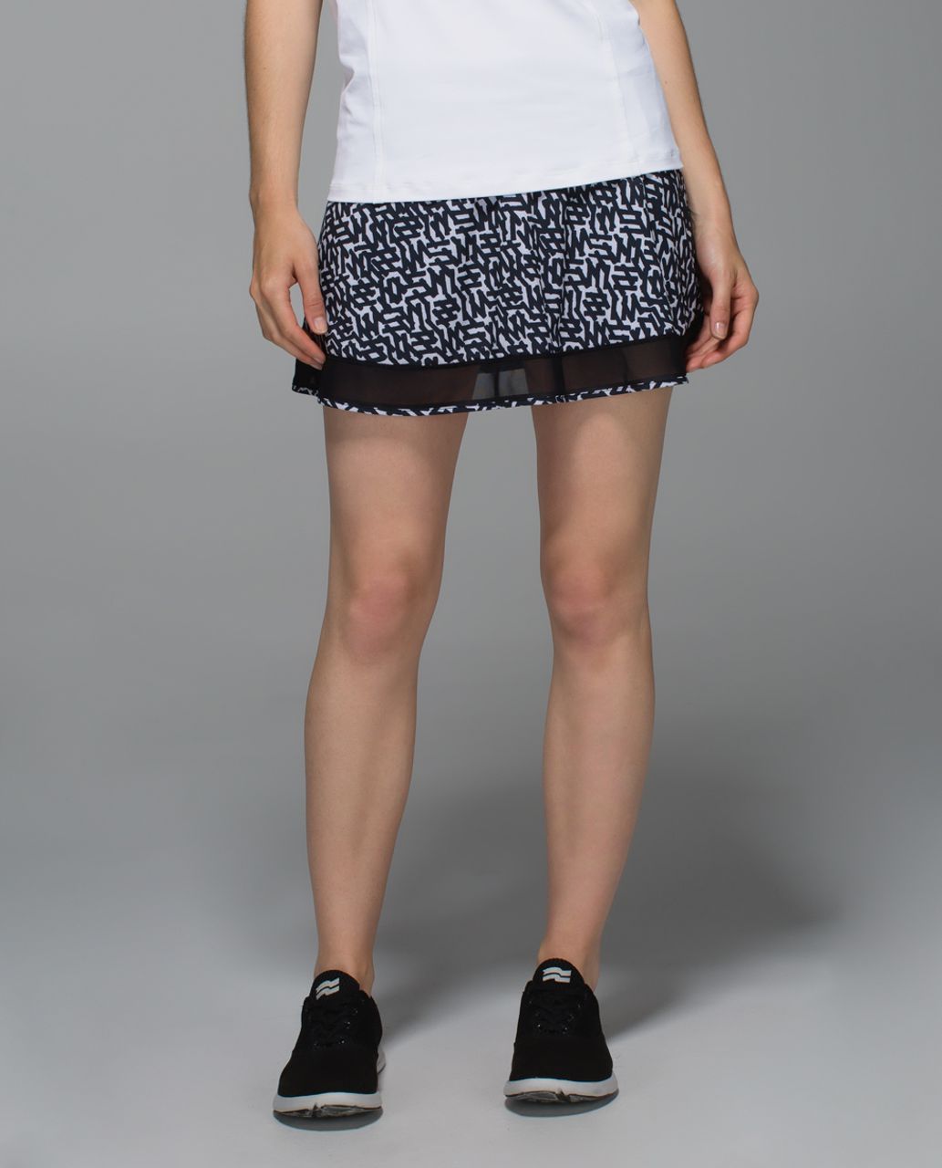 Lululemon Hot Times Skirt - Net Pop White Black / Black
