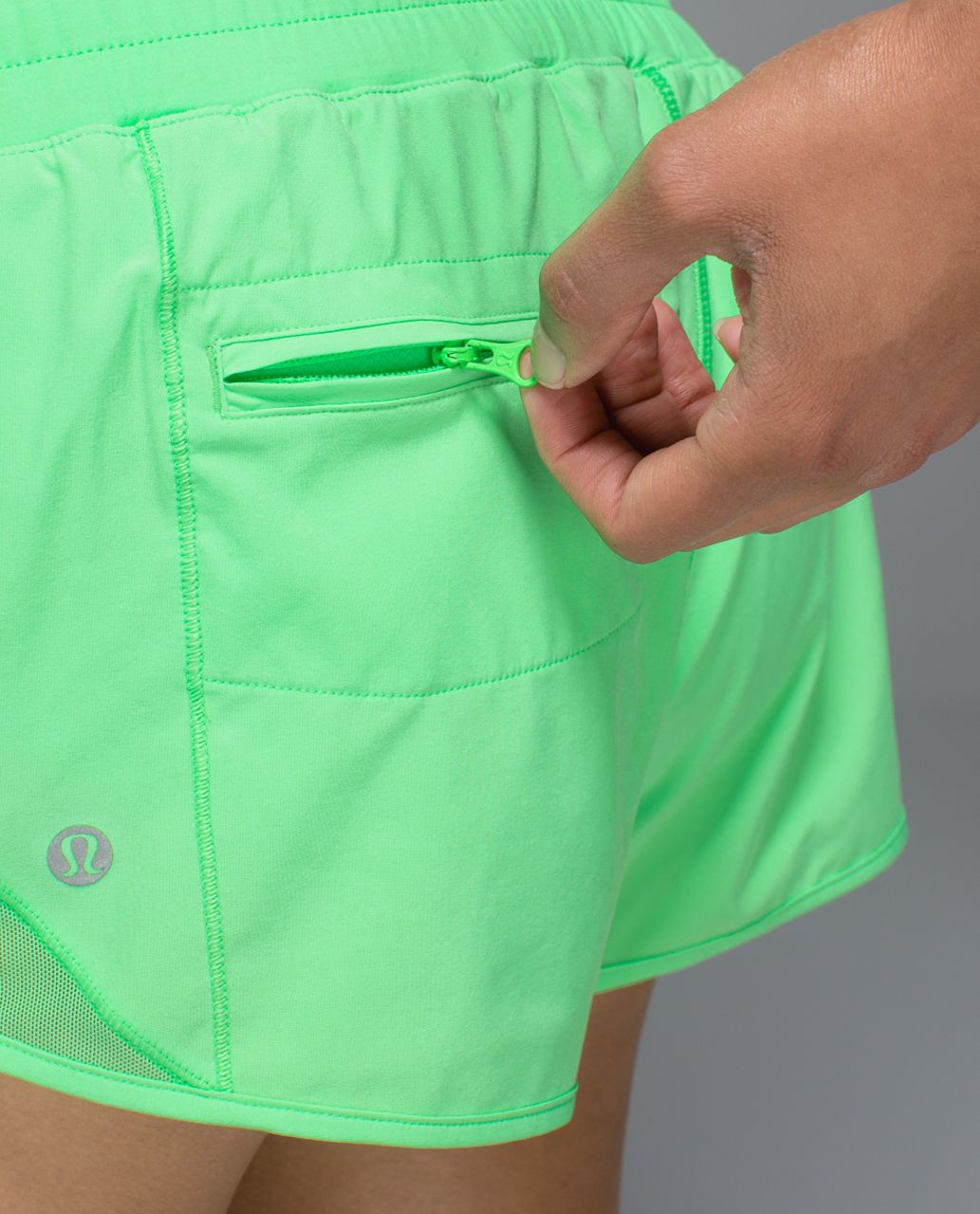 Lululemon Hotty Hot Short *2.5" - Pistachio