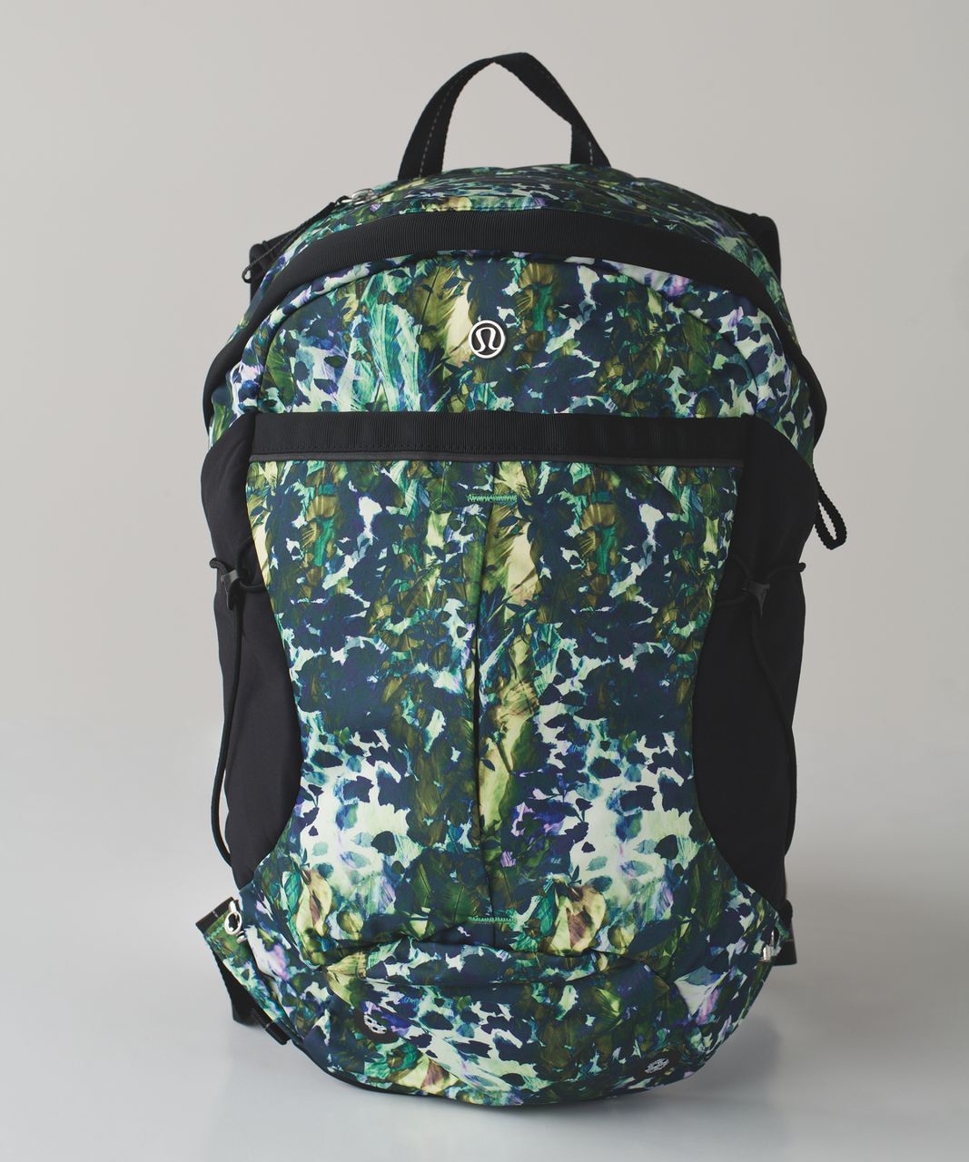 Lululemon Run All Day Backpack - Floral Backdrop White Multi / Black