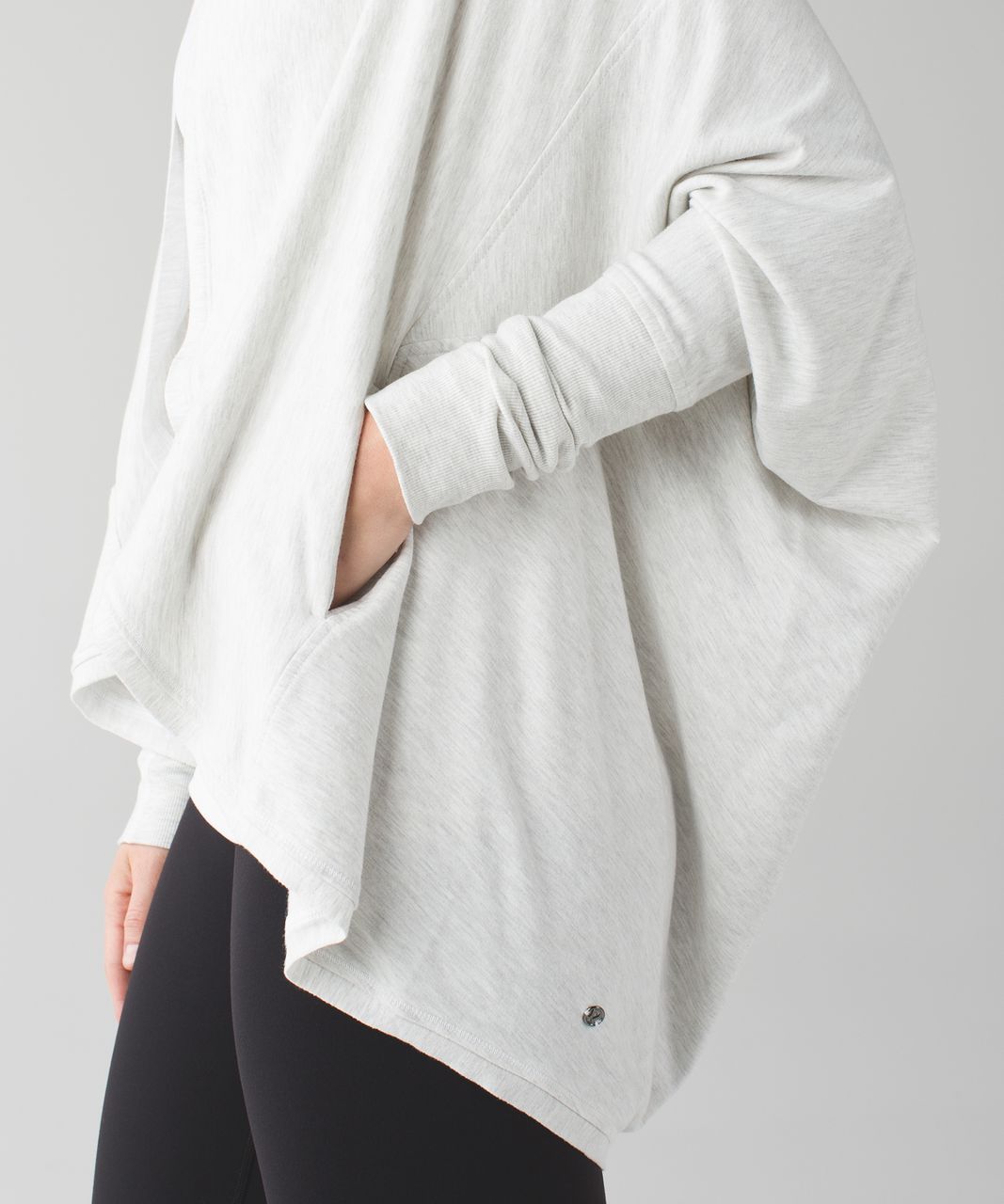 Lululemon To & Flow Wrap - Heathered Mod White