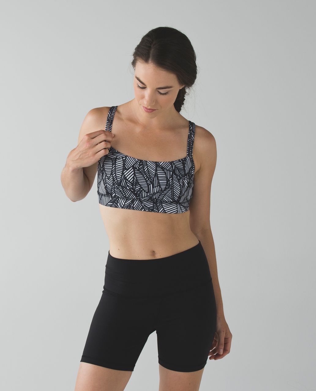 Lululemon Straight Up Bra Sports Black White Banana Leaf Women's