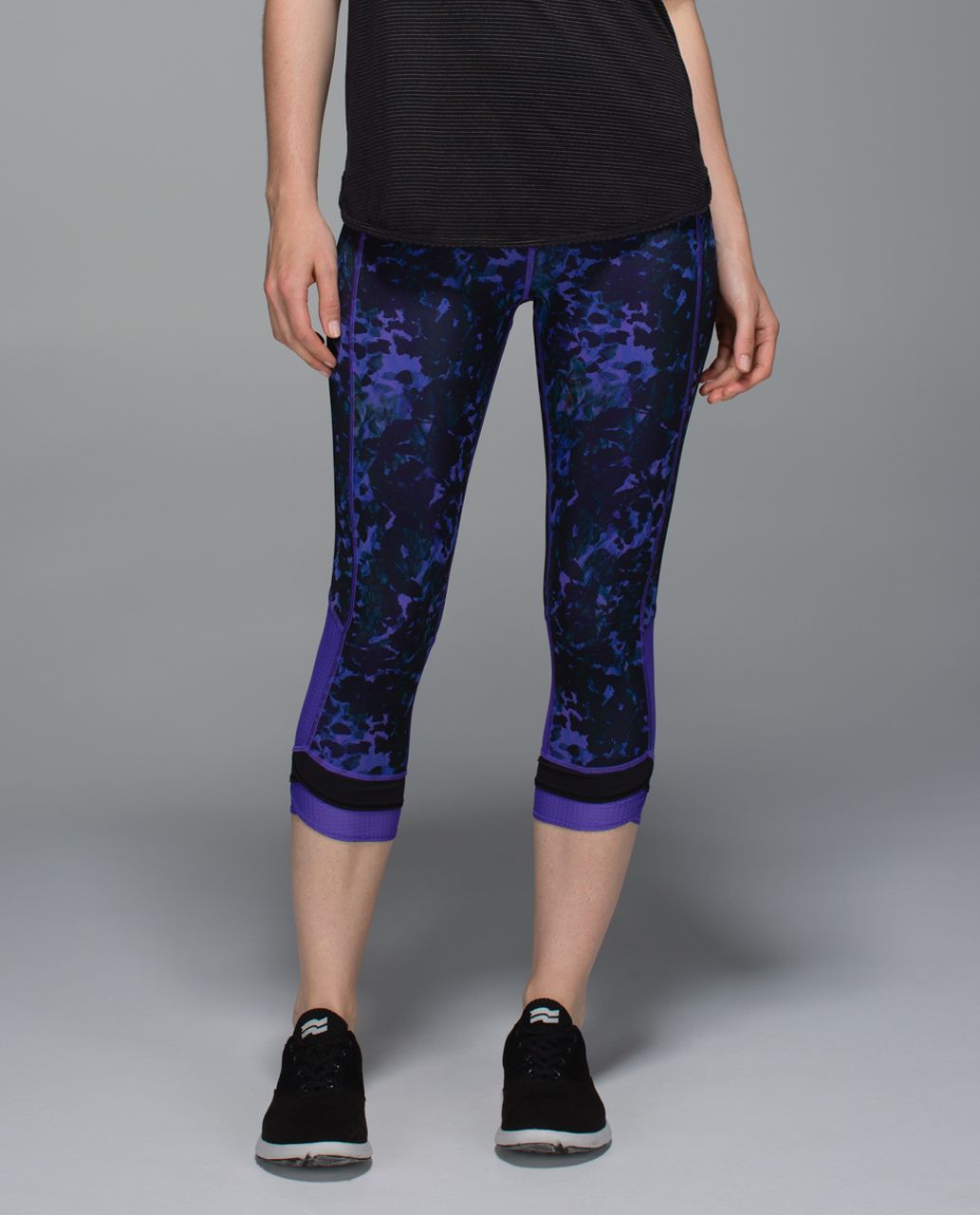 Lululemon Sweaty Or Not Crop *Full-On Luxtreme - Floral Sport Backdrop Iris Flower Multi / Iris Flower