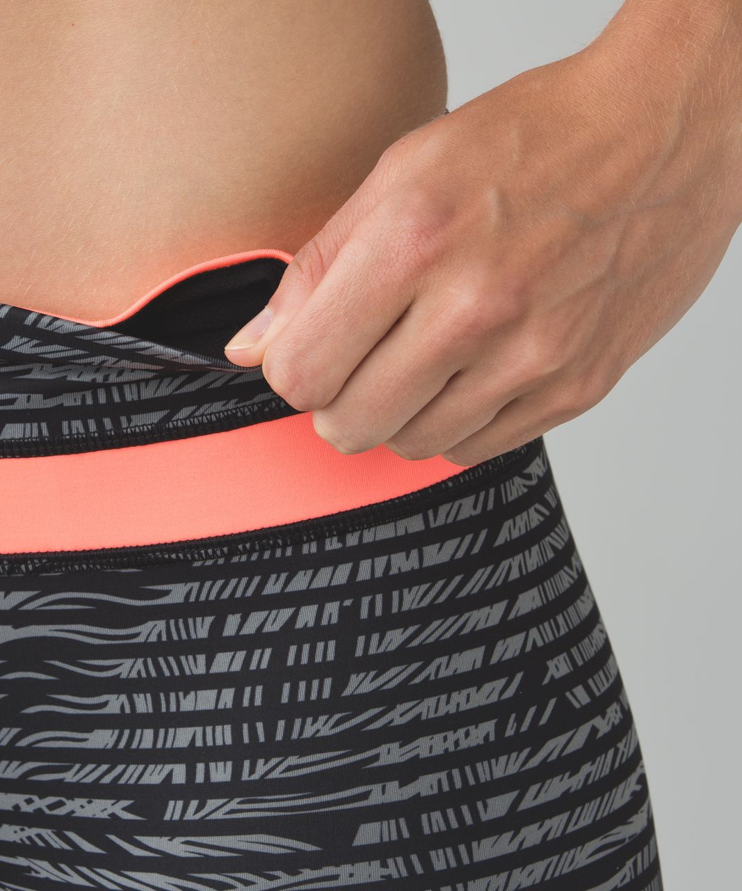 Lululemon Run:  Inspire Crop II *Full-On Luxtreme (Mesh) - Stripe Play Slate Black / Grapefruit