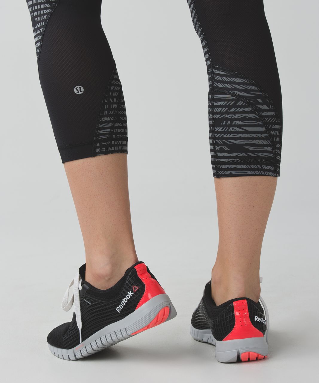 Lululemon Run:  Inspire Crop II *Full-On Luxtreme (Mesh) - Stripe Play Slate Black / Grapefruit