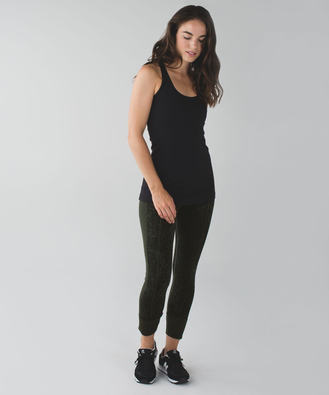 Lululemon Seamlessly Street Crop Heathered Gator Green Size 8