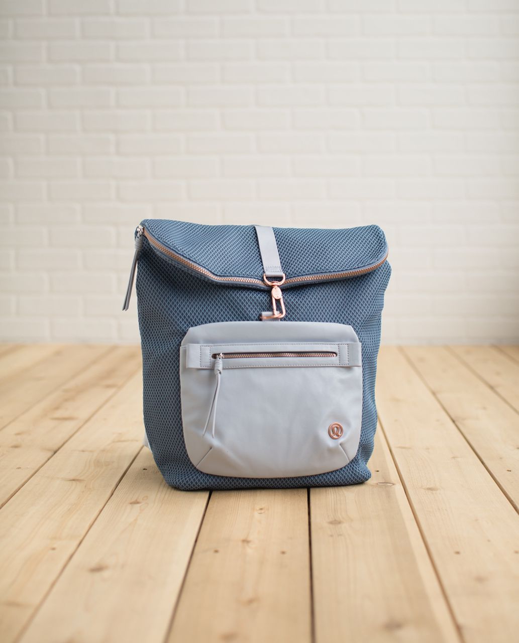 Lululemon Kickin' It Backpack *Mesh - Blue Denim / Silver Fox