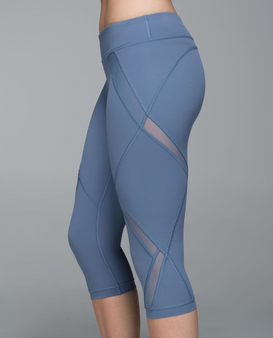 Stylish Lululemon Capri Leggings for Yoga