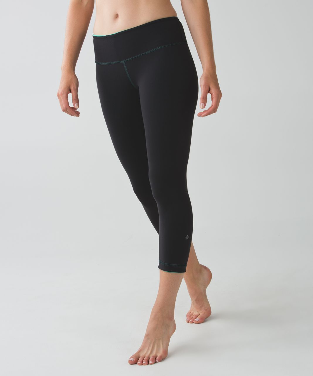 lululemon wunder under crop leggings