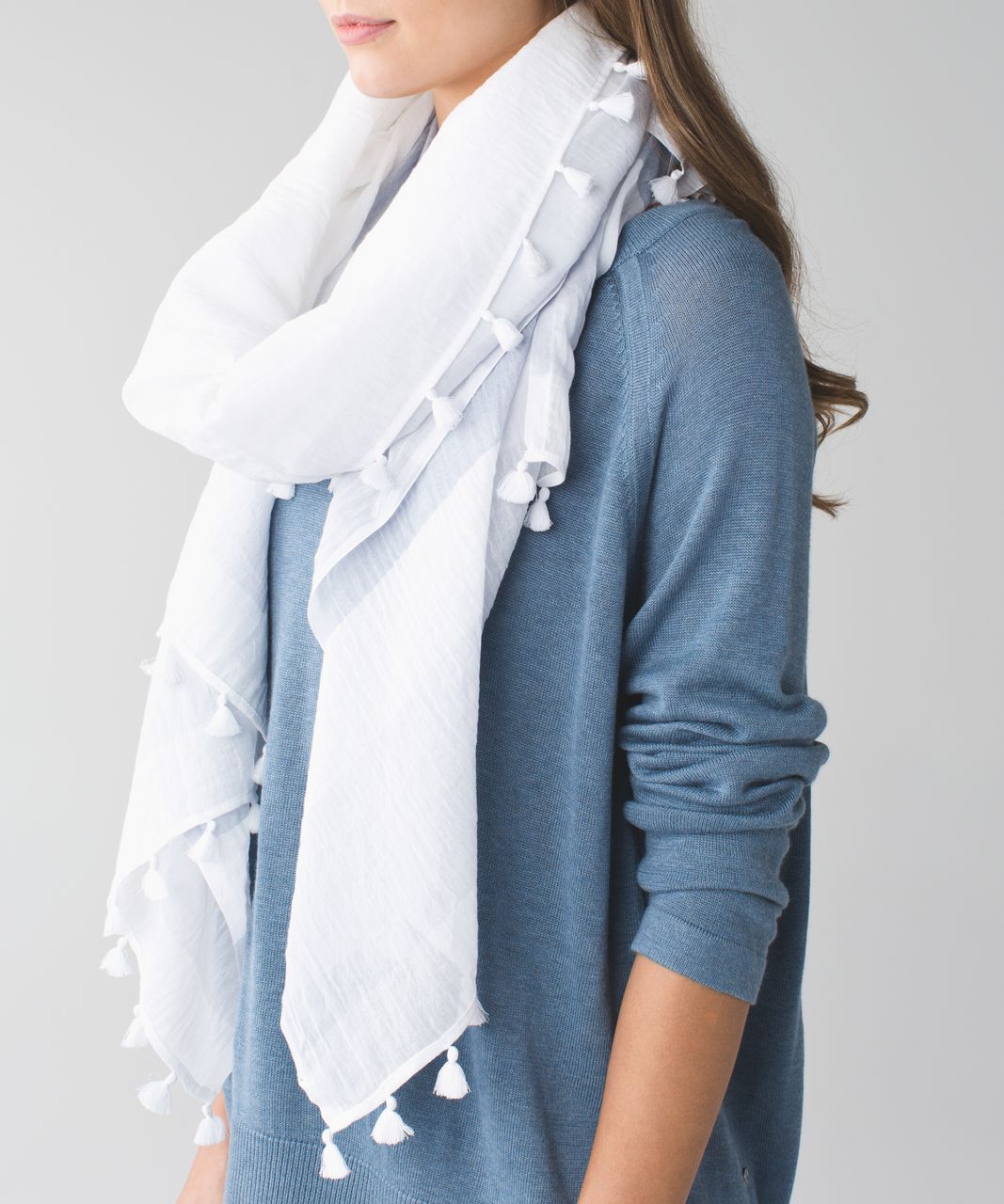 Lululemon Sun To Moon Scarf - White / Blue Denim / Silver Fox