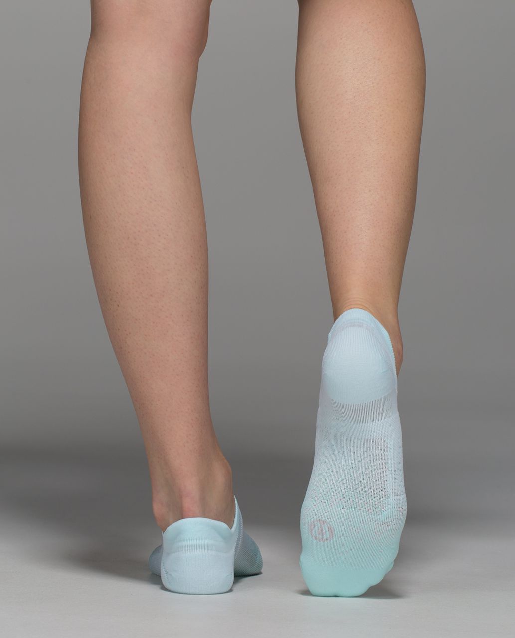 Lululemon Women's Ultimate No Show Run Sock - Dipped Gradient Tranquil Blue White