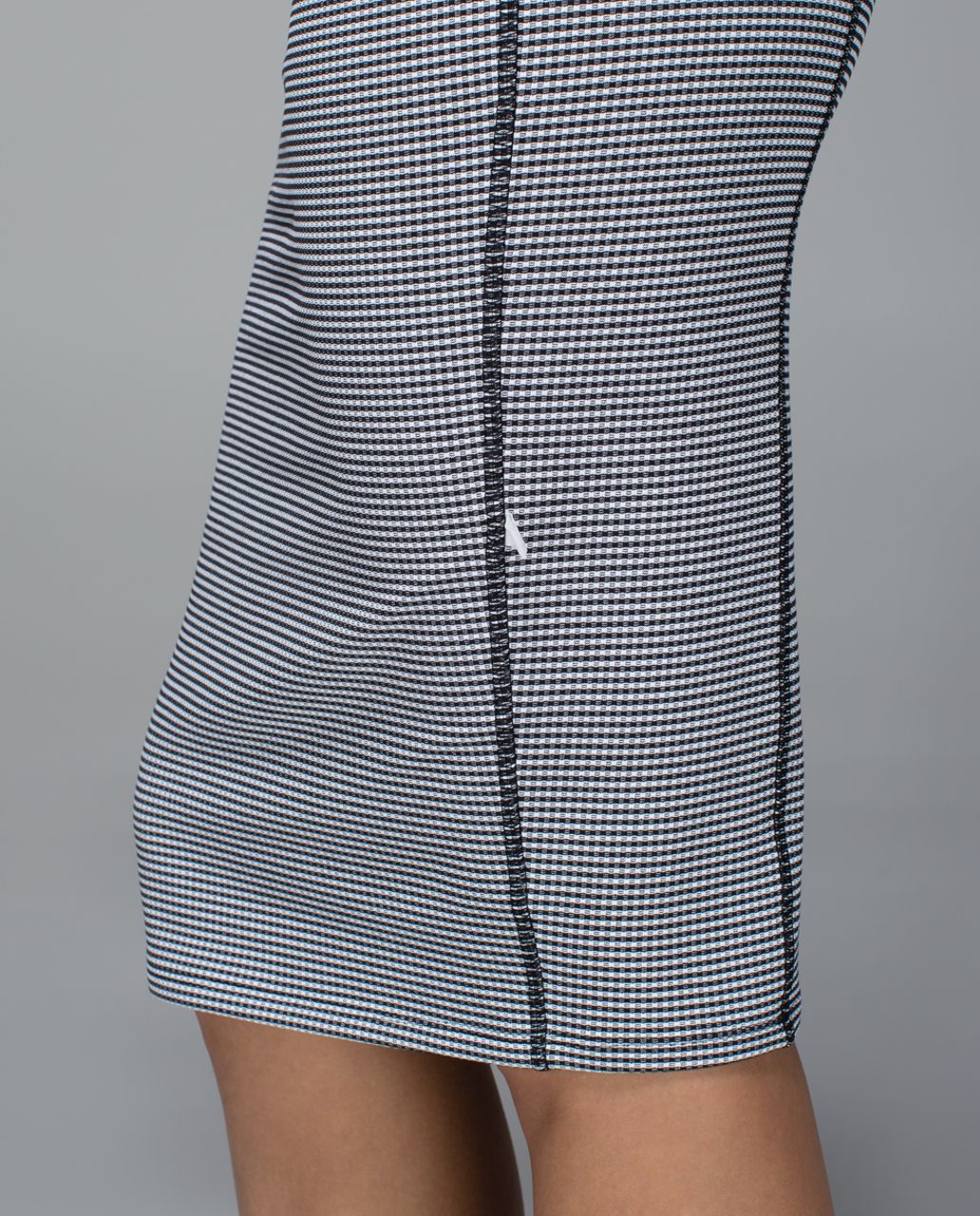 NWT Lululemon Picnic Play Dress Size 4 Gingham Luon Black White