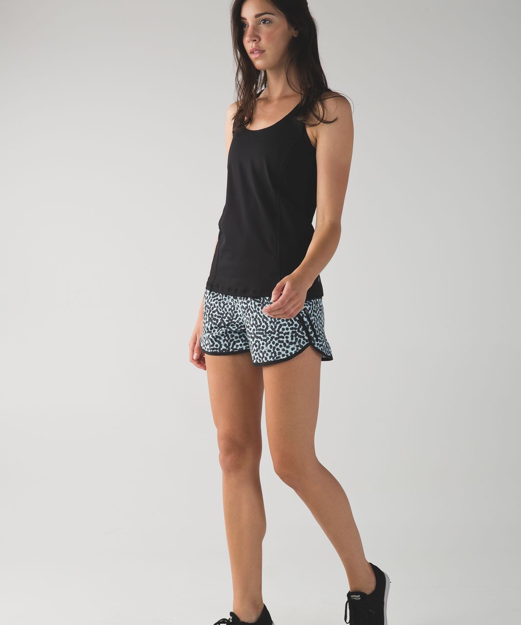 Lululemon Tracker Short III *4-way Stretch - Ace Spot Tranquil Blue Black / Black