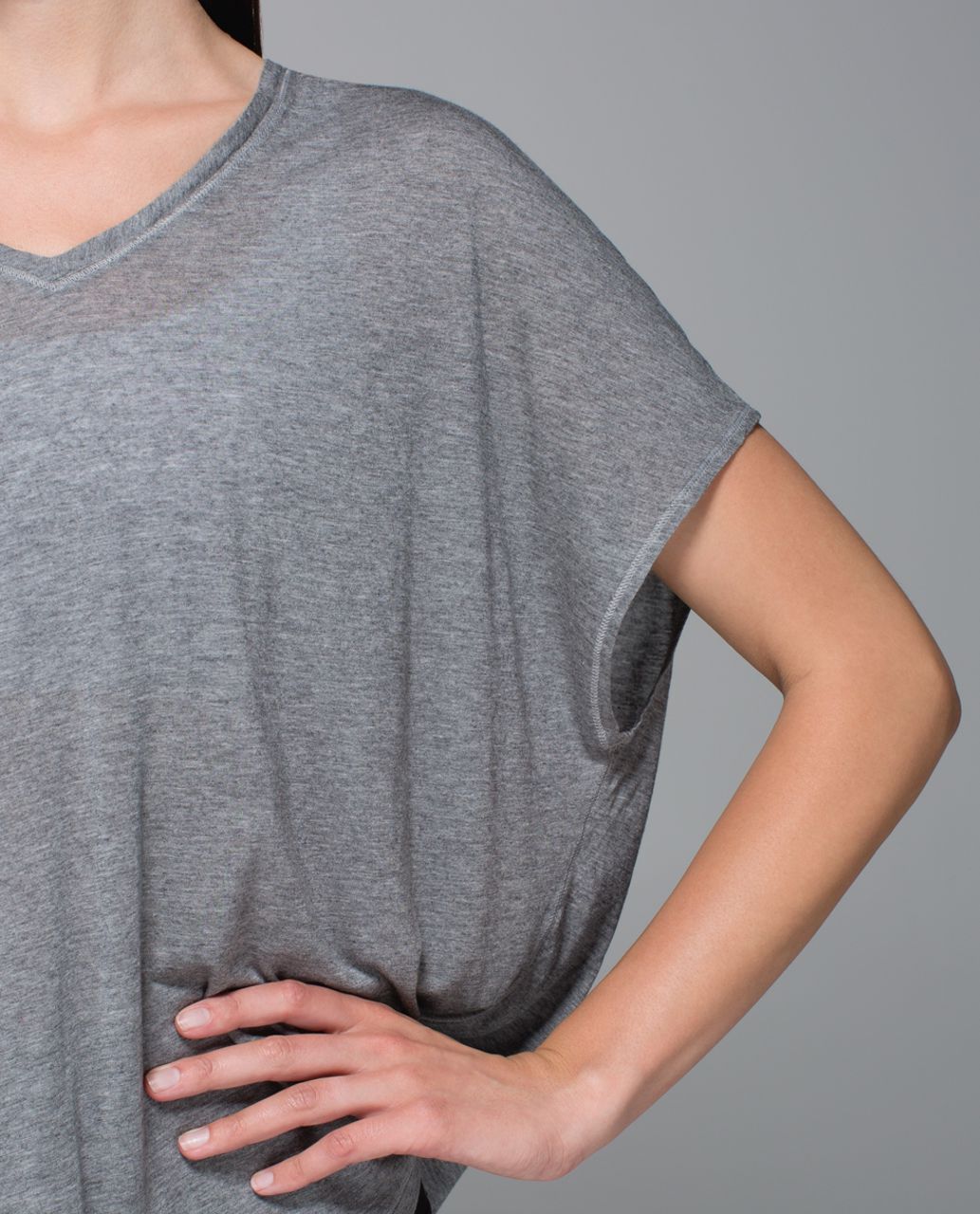 Lululemon Devout Short Sleeve Tee - Heathered Mod Medium Grey