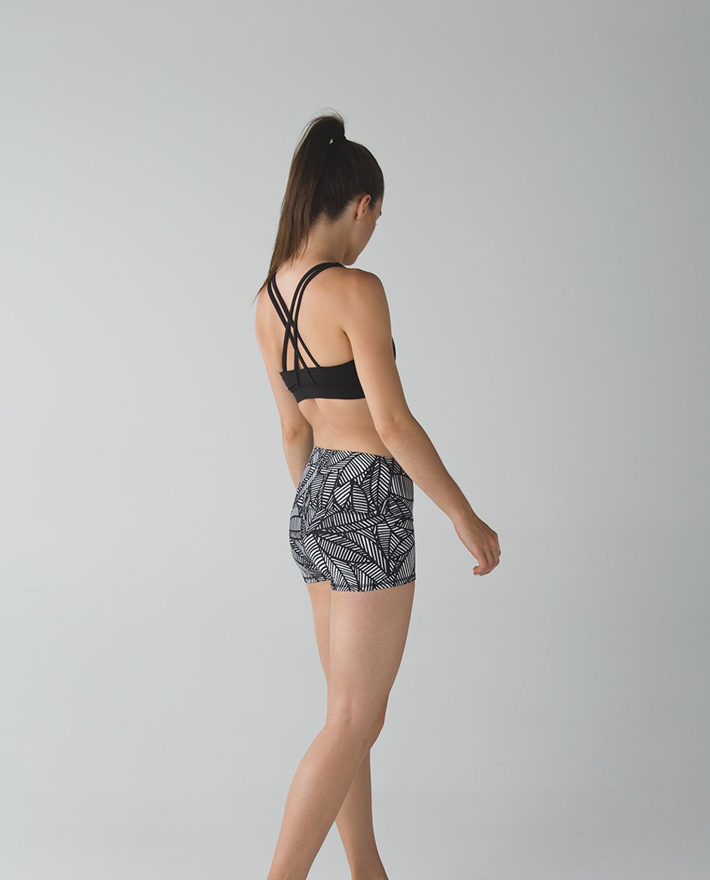 Lululemon Boogie Short (Roll Down) - Banana Leaf White Black