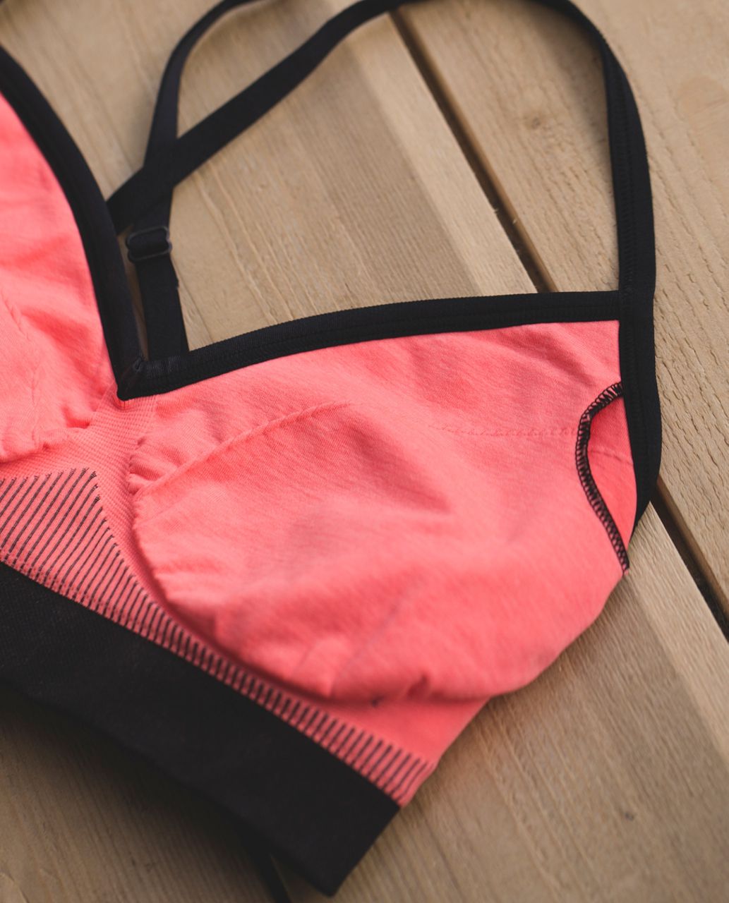 Lululemon Hold Your Om Bra II - Heathered Grapefruit