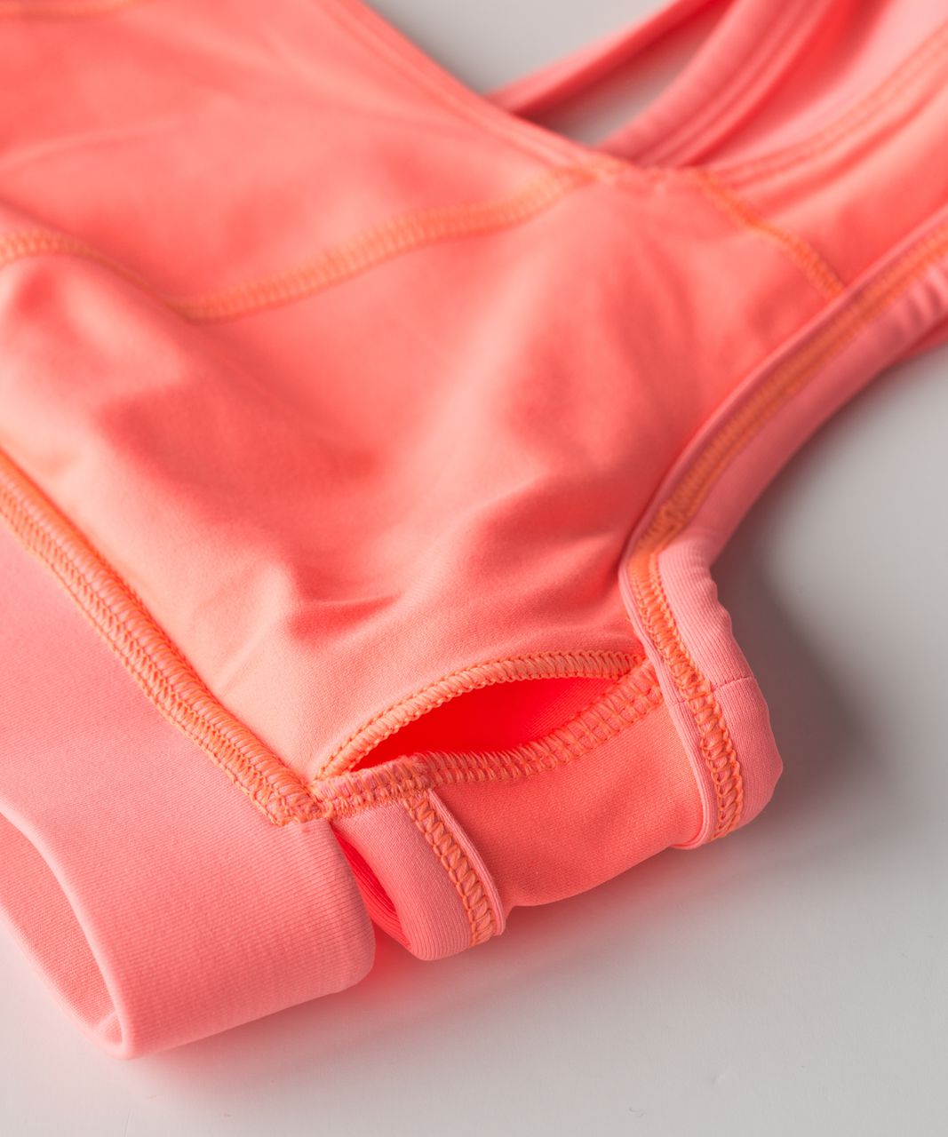 Lululemon Splendour Bra - Grapefruit