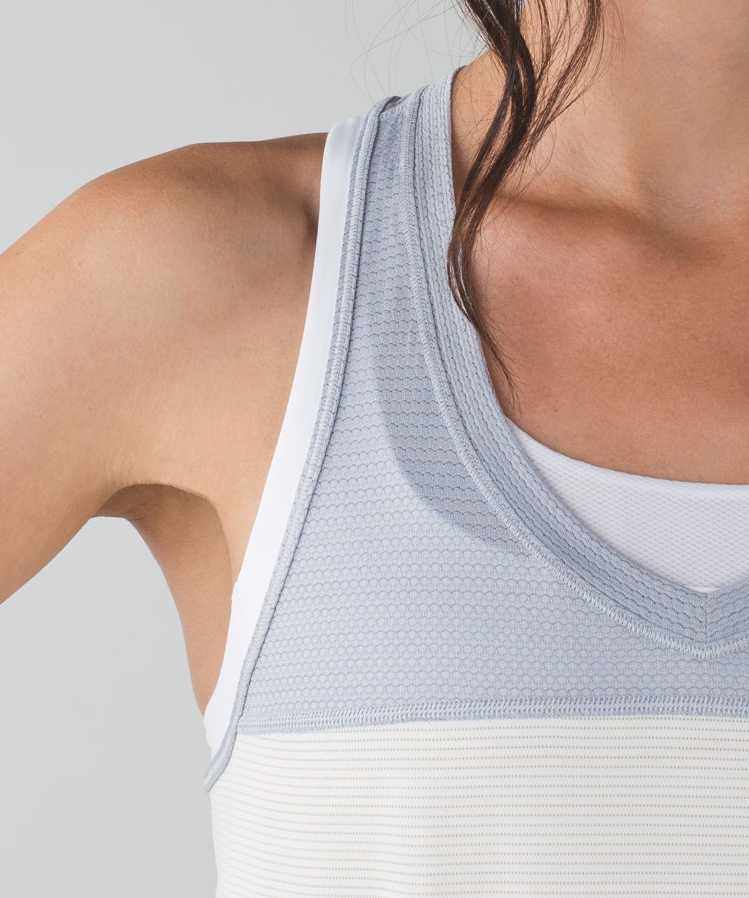 Lululemon Pedal To The Medal Singlet - Silver Fox / Angel Wing