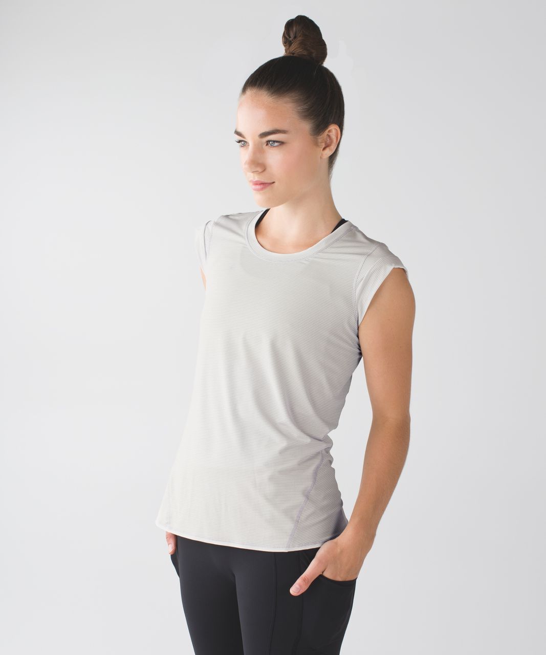 Lululemon Pedal To The Medal Short Sleeve - Heathered Angel Wing