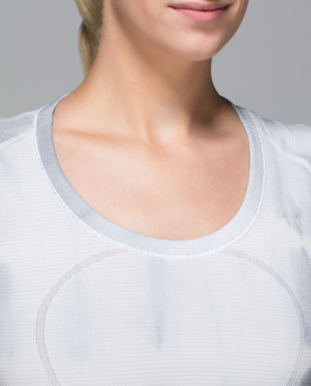 Lululemon Swiftly Tech Short Sleeve Scoop - Heathered Silver Fox